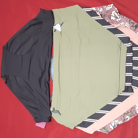 VINCE CAMUTO NO SHOW HIPSTER. - Picture 4 of 8